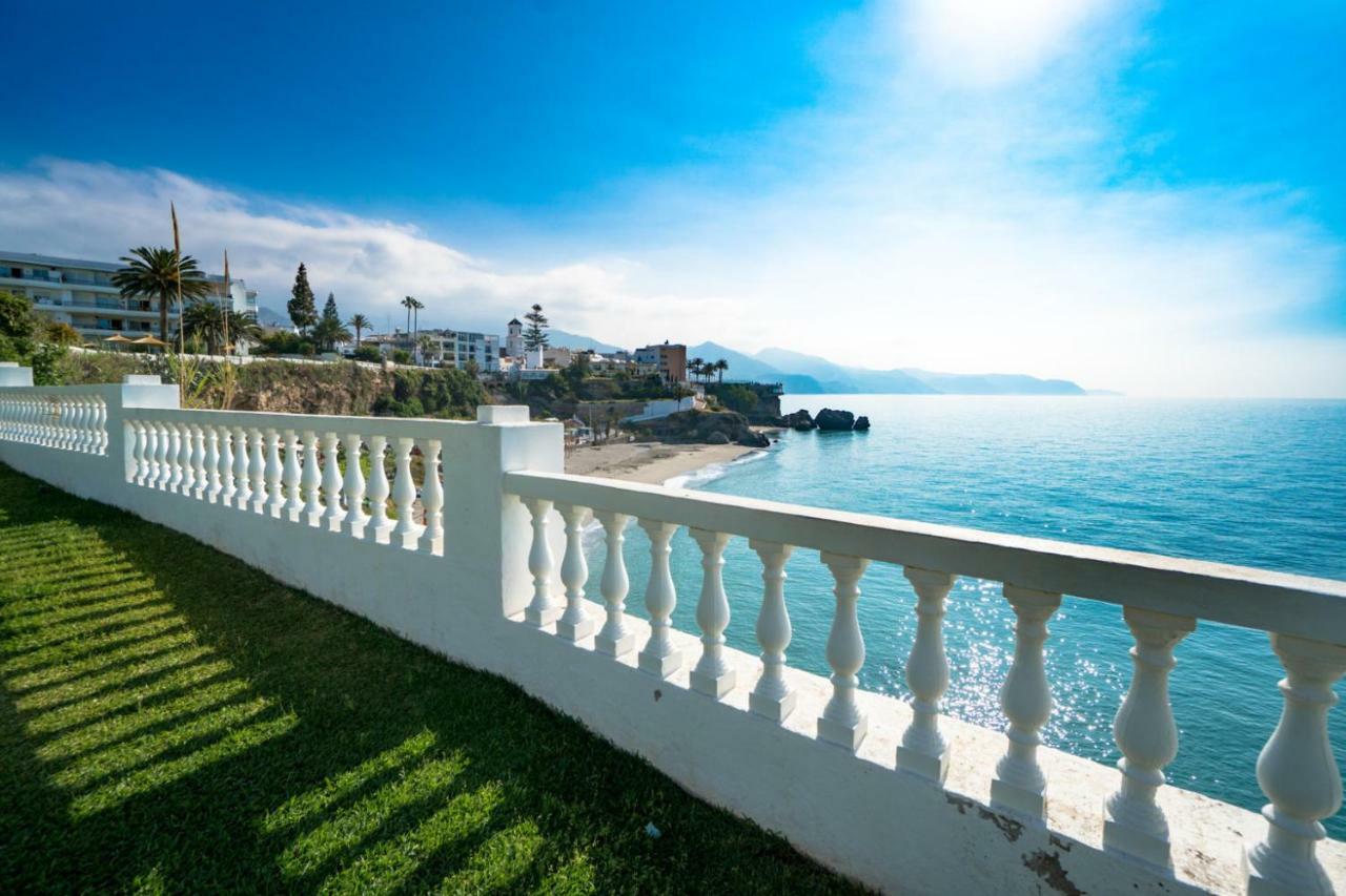 Palmeras 31 Menyber Lägenhet Nerja Exteriör bild