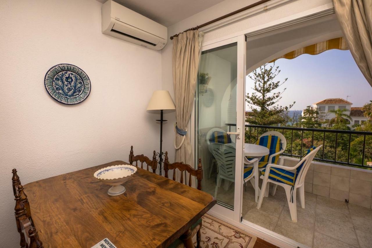 Palmeras 31 Menyber Lägenhet Nerja Exteriör bild